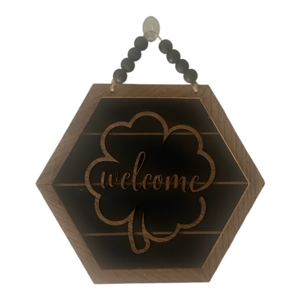 St Patrick’s Day Hexagon Welcome Sign with Beaded Hanger Farmhouse Style